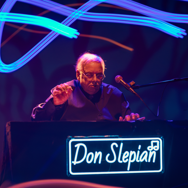 SIGNALS: Don Slepian and Saapato